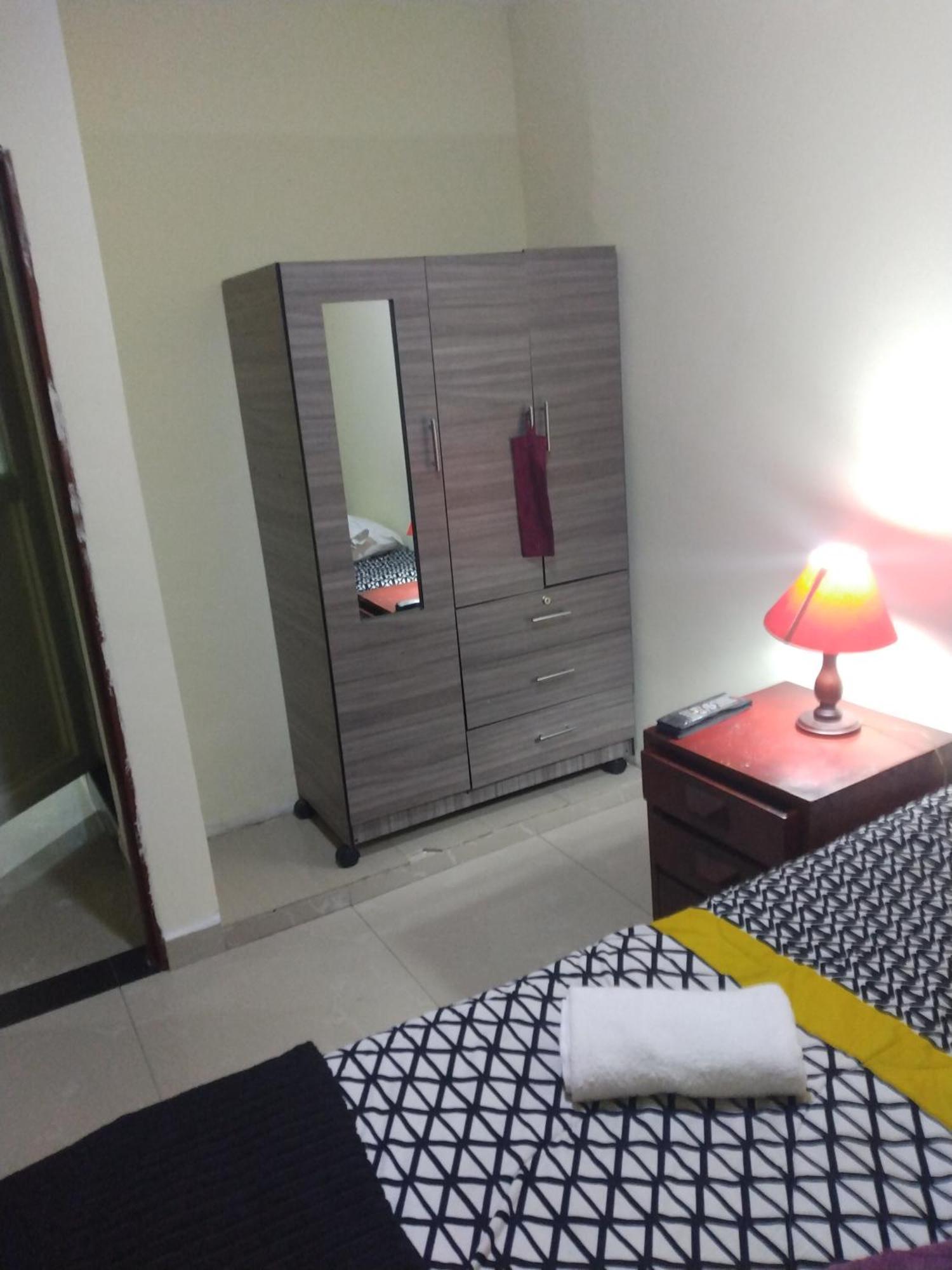 Y Cerca Del Aeropuerto Appartement